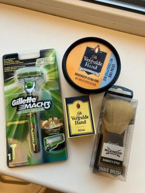 Gilette scheermes + accessoires NIEUW