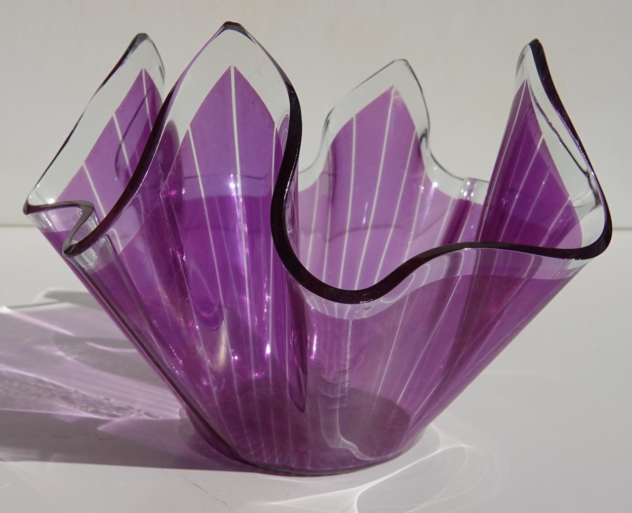 Chance Glass schaaltje zakdoekmodel paars retro