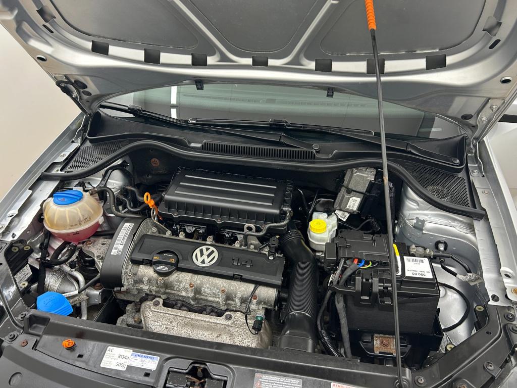 Volkswagen Polo occasion 1.4-16v cross | grijs | tweedehands volkswagen pol
