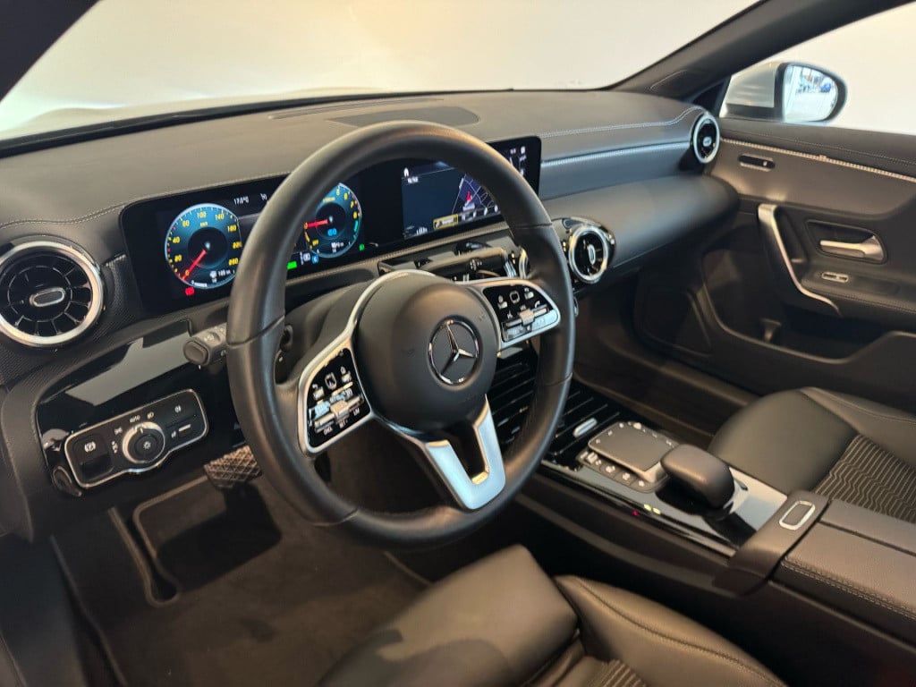 Mercedes-Benz Cla 250 e business solution