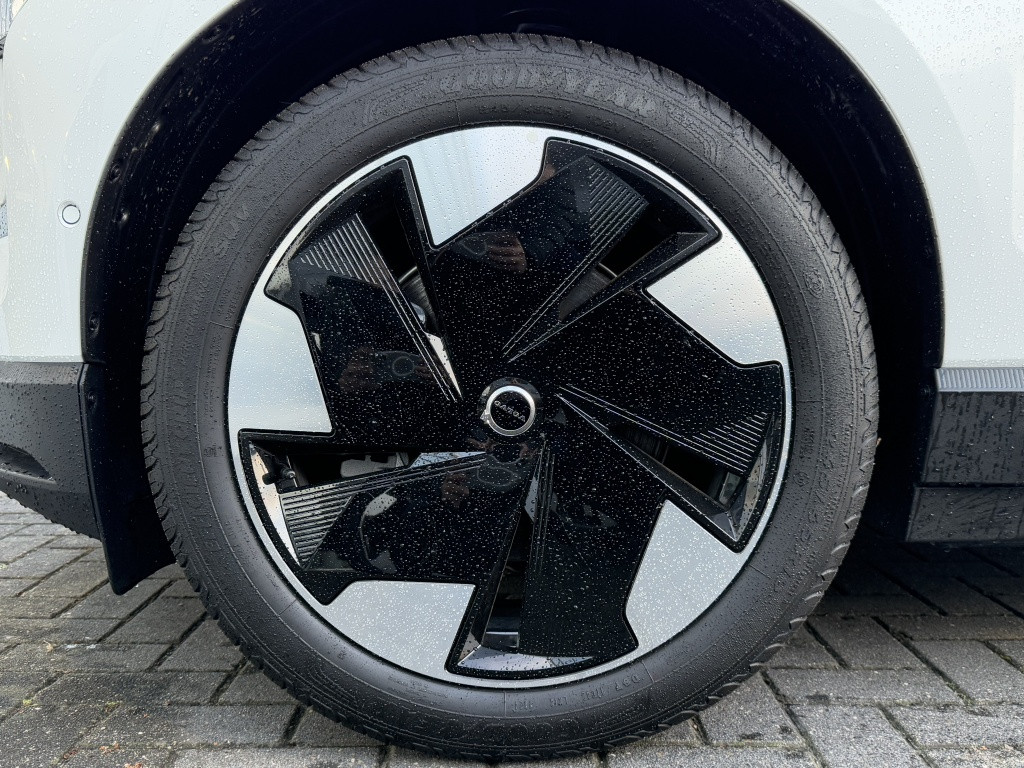 Volvo Ex30 nieuwprijs € 48.950 | extended range ultra