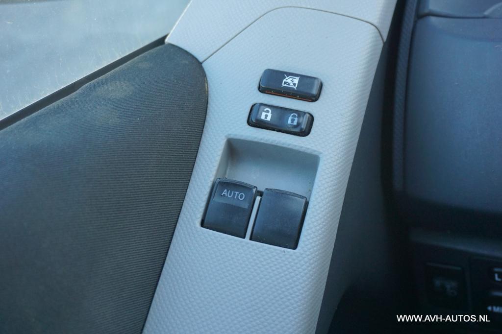 Toyota Yaris 1.0 vvti acces