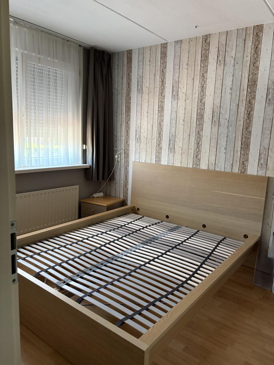 Bed 160 x200