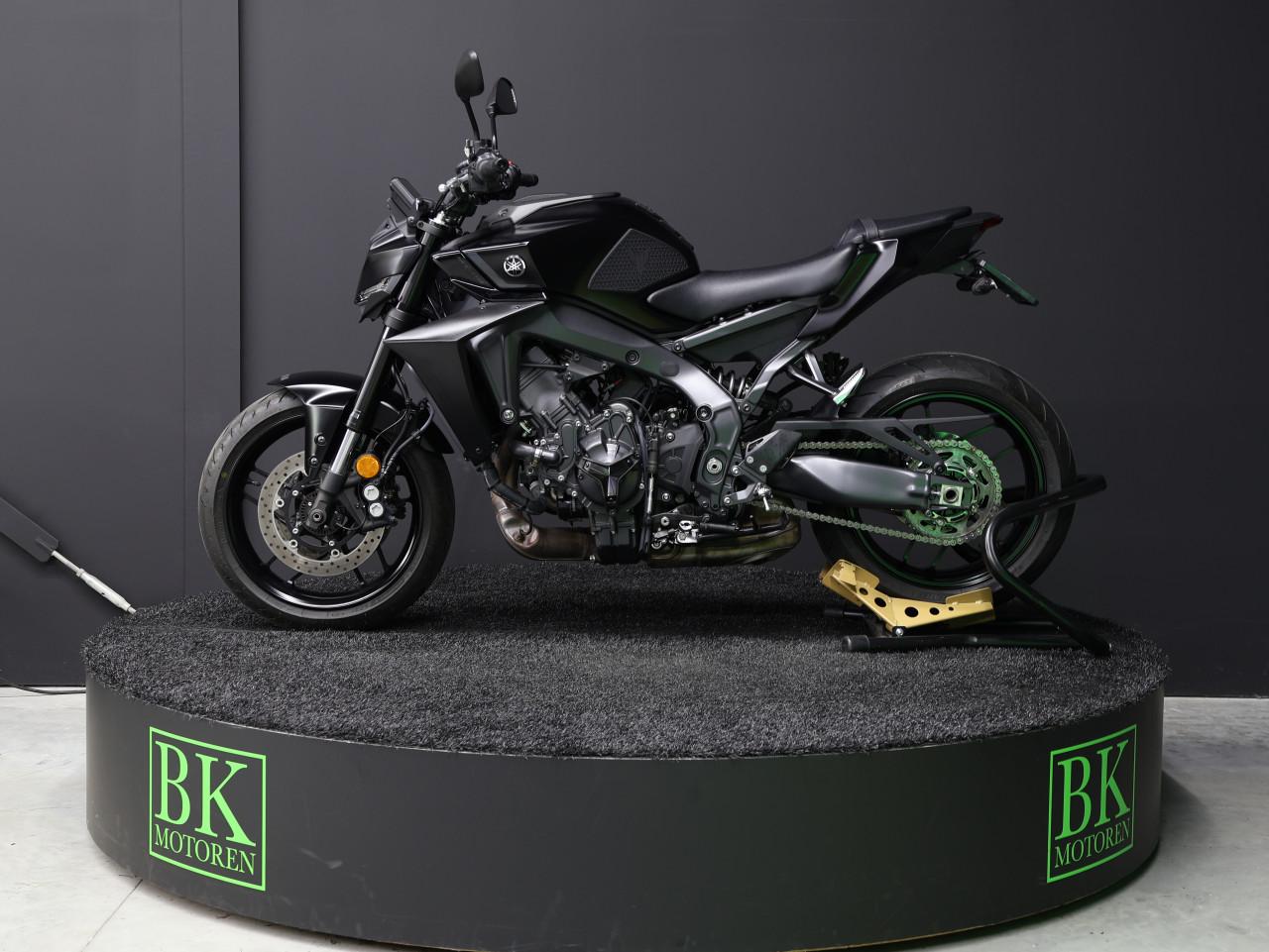 MT 09 | Techblack