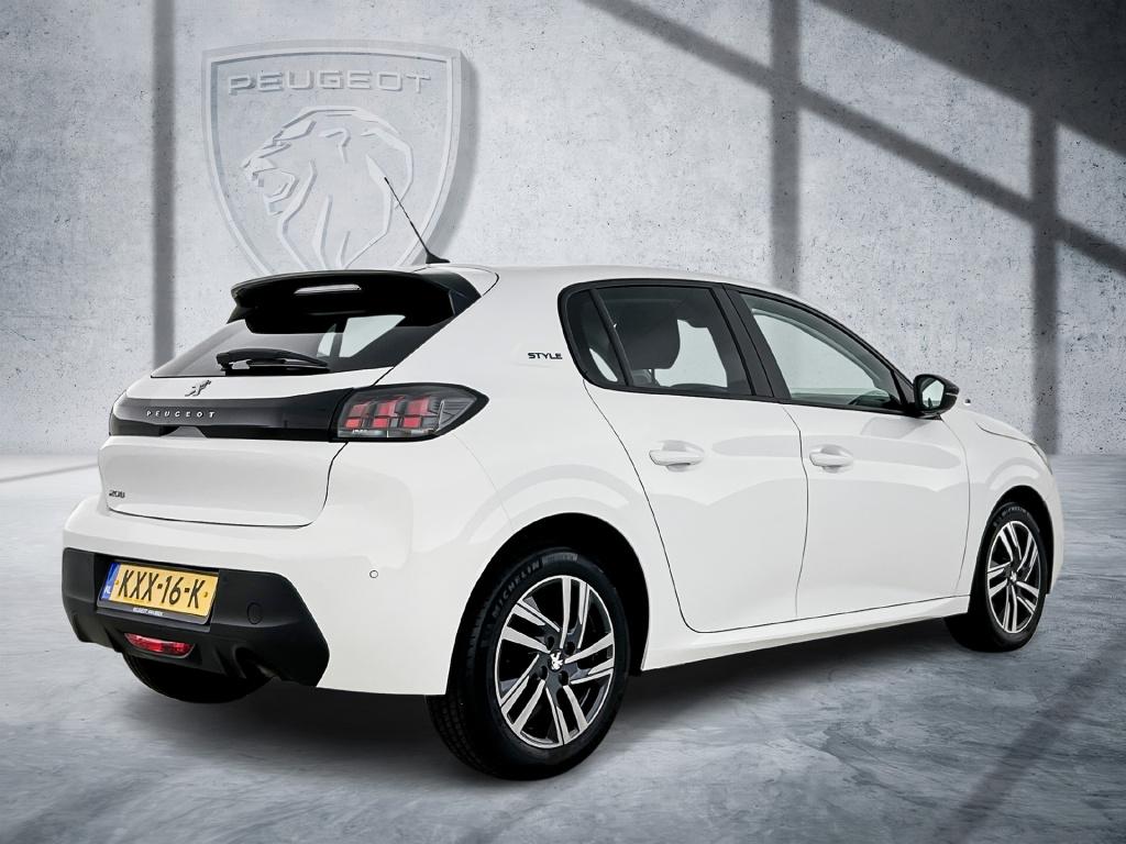 Peugeot 208 75 pk style | rijklaar | parkeersensoren | apple carplay | crui