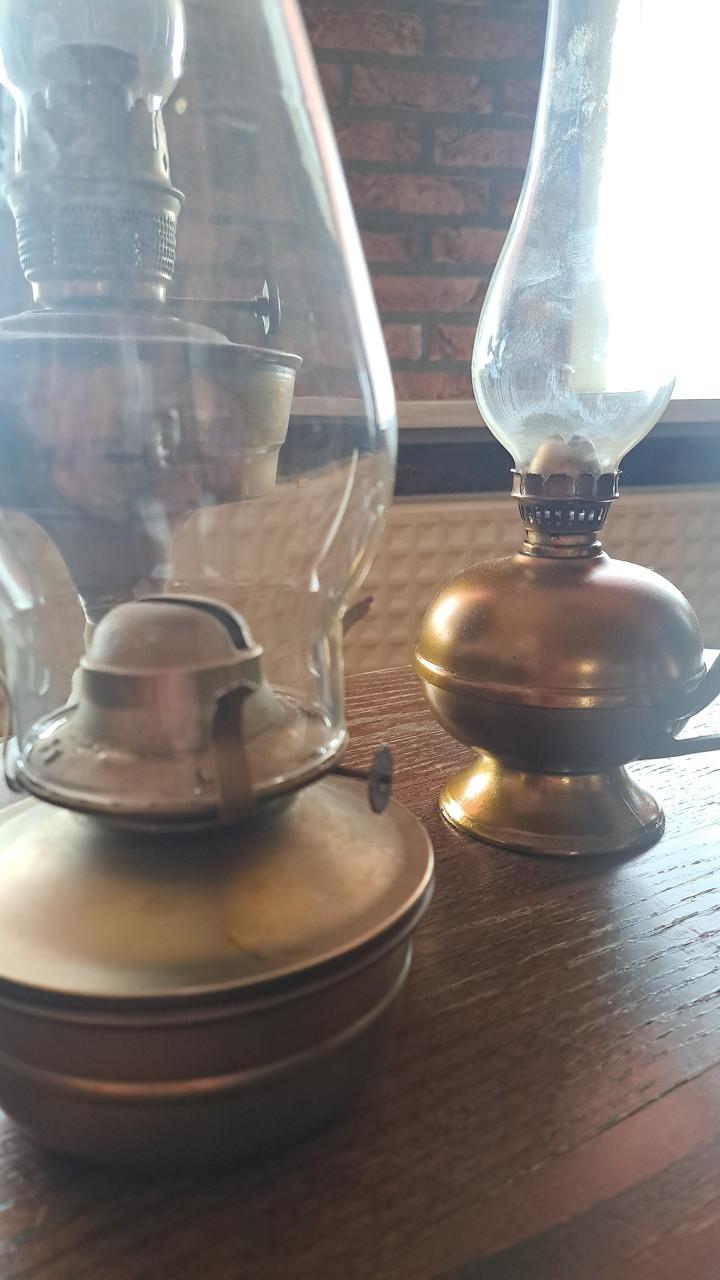 3 antieke olielampjes