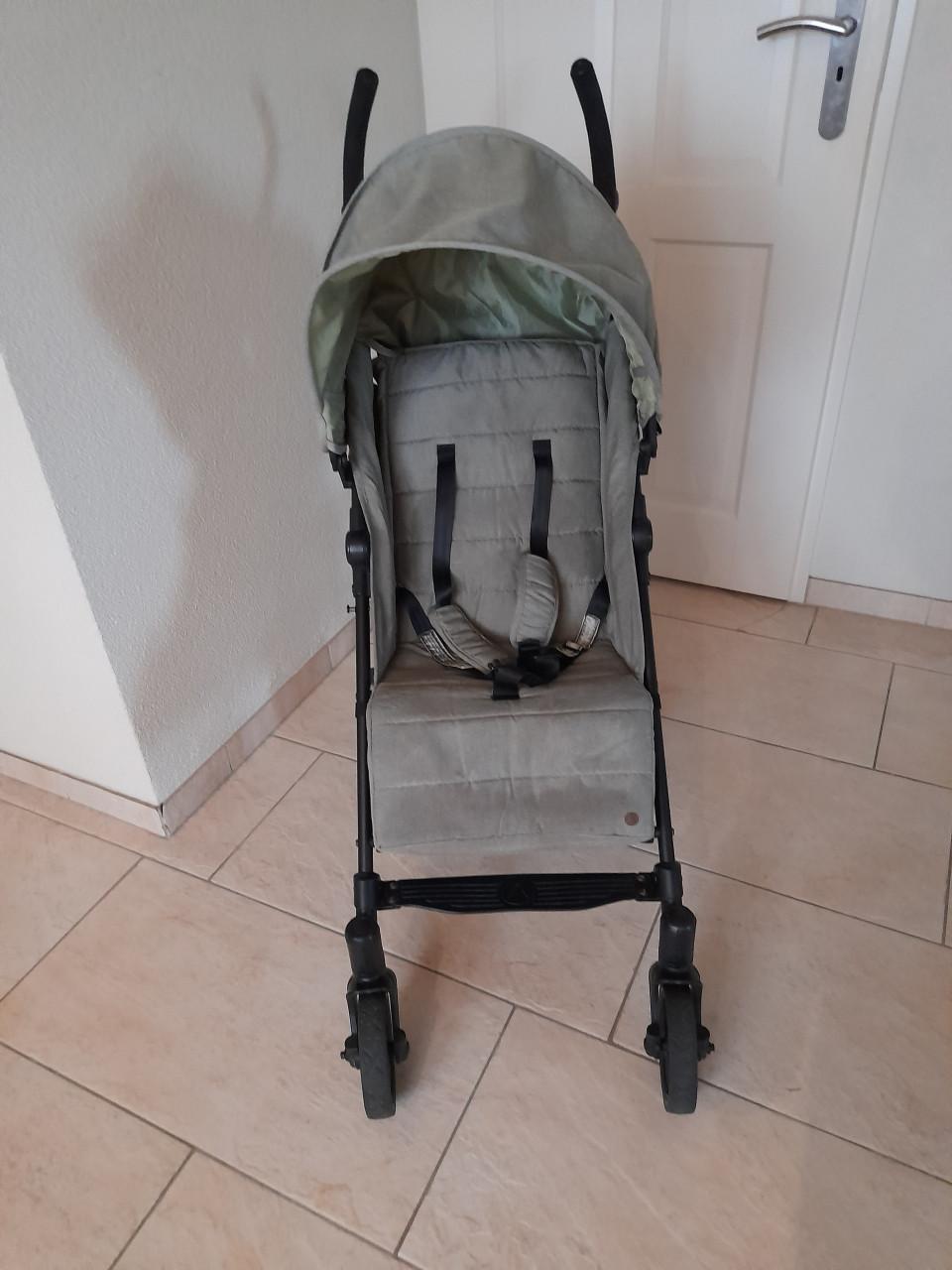 Topmark buggy (in goede staat )