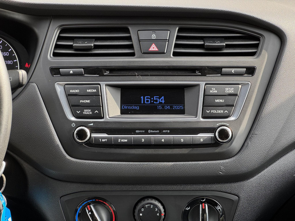 Hyundai I 20 1.2 hp i-motion | airco | cruise control | radio-cd/mp3 speler