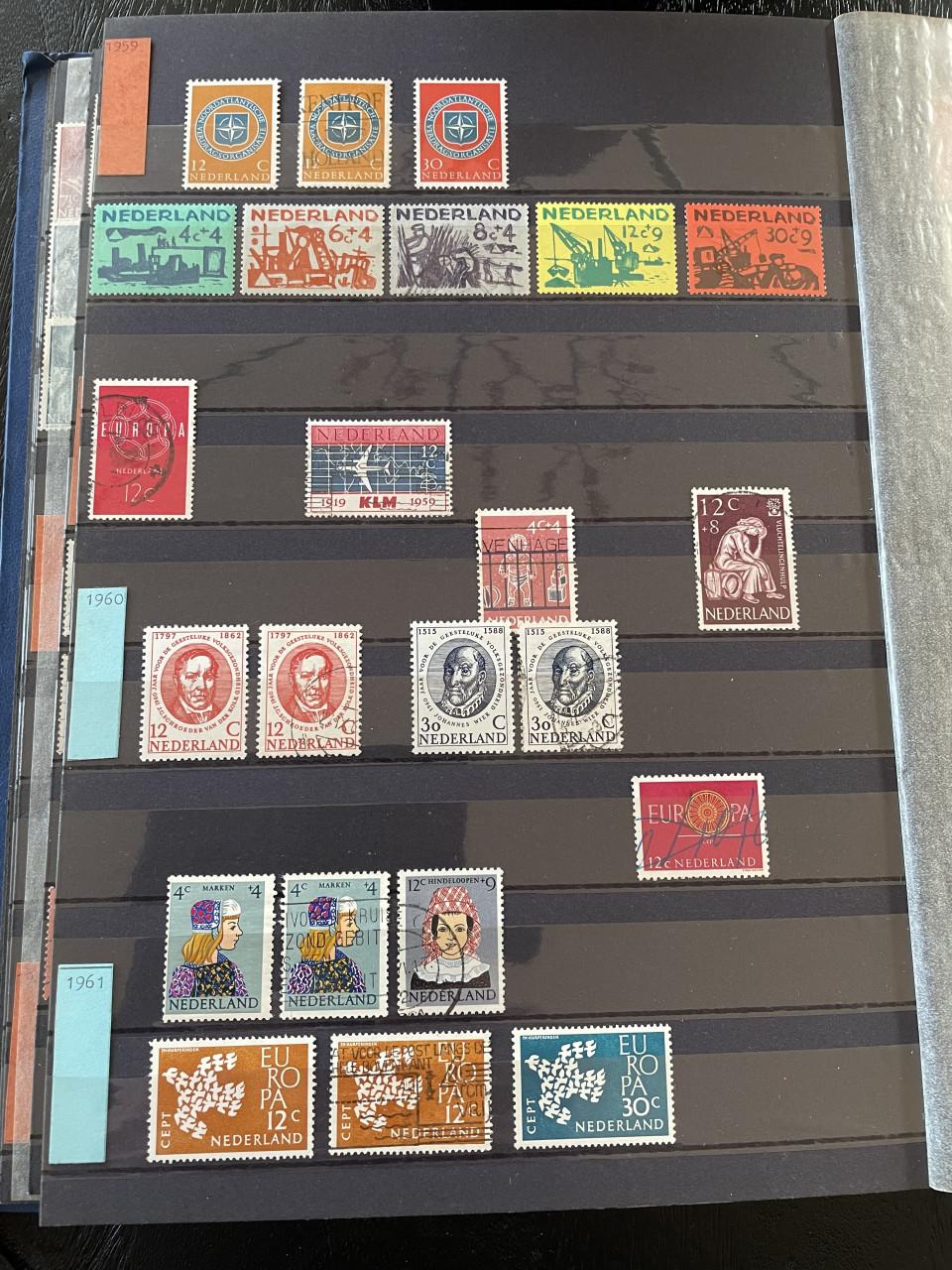 Te Koop: Postzegelalbum Nederland 1867-1978.