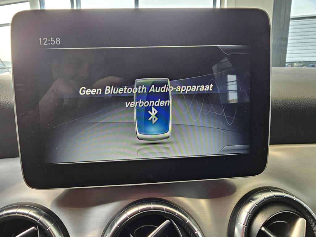 Mercedes-Benz Cla shooting brake 180 business solution amg