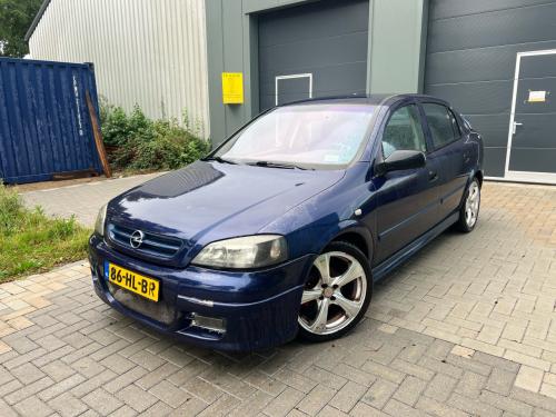 Opel Astra 1.6-16V Pearl sportlook jaar apk