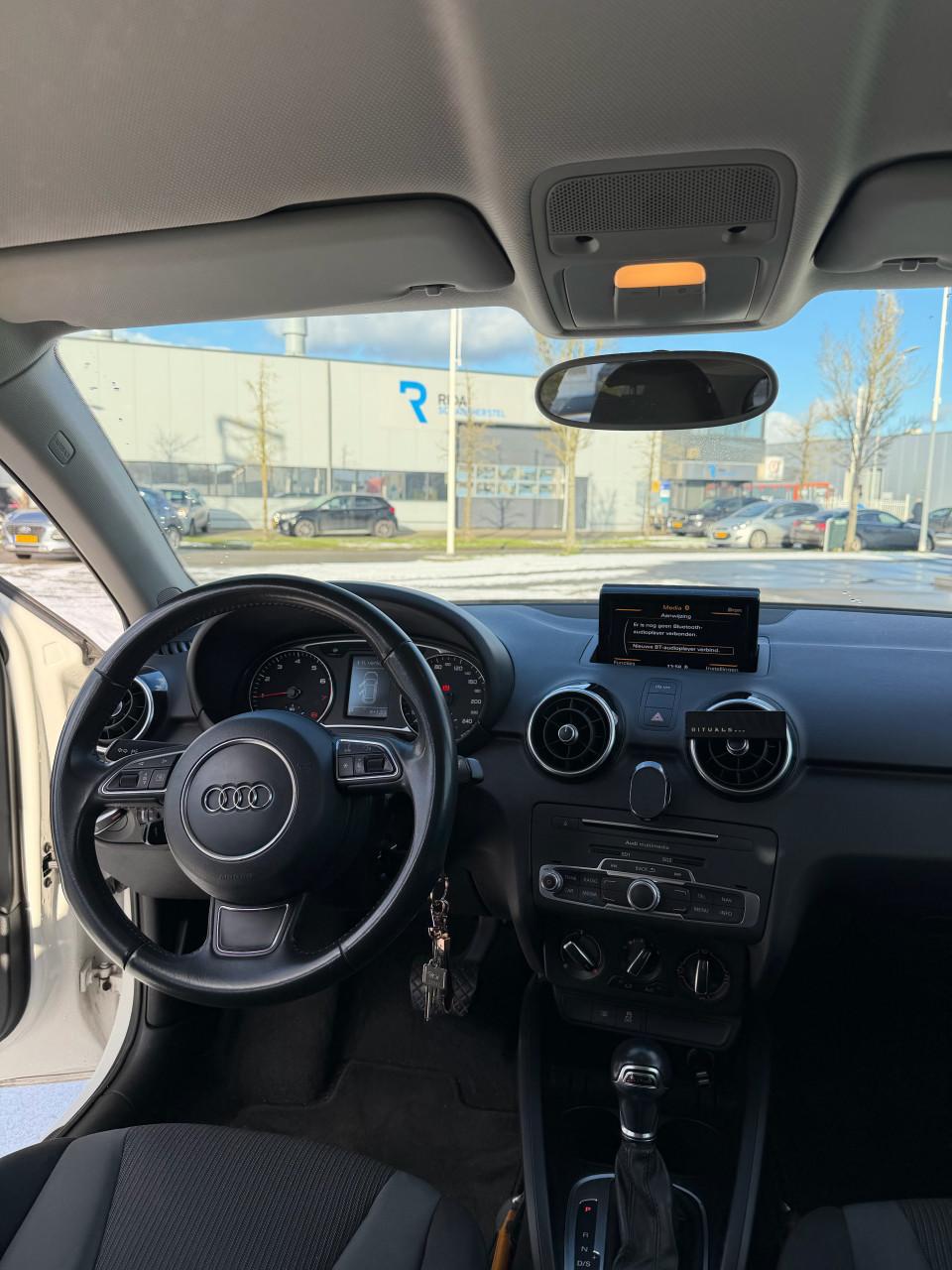 Audi A1 1.0 Tfsi 70KW Sportback S-tr 2015 Wit | AUTOMAAT