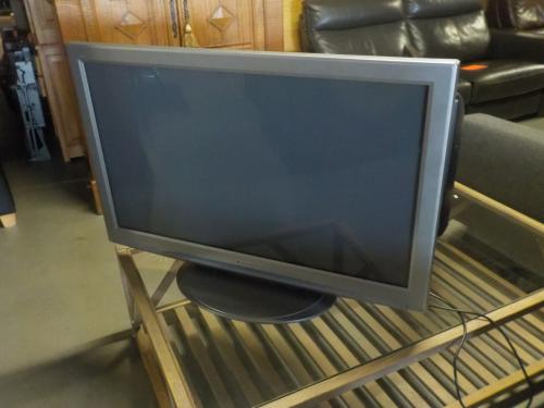 Panasonic t.v, 103 x 64 cm in goede staat
