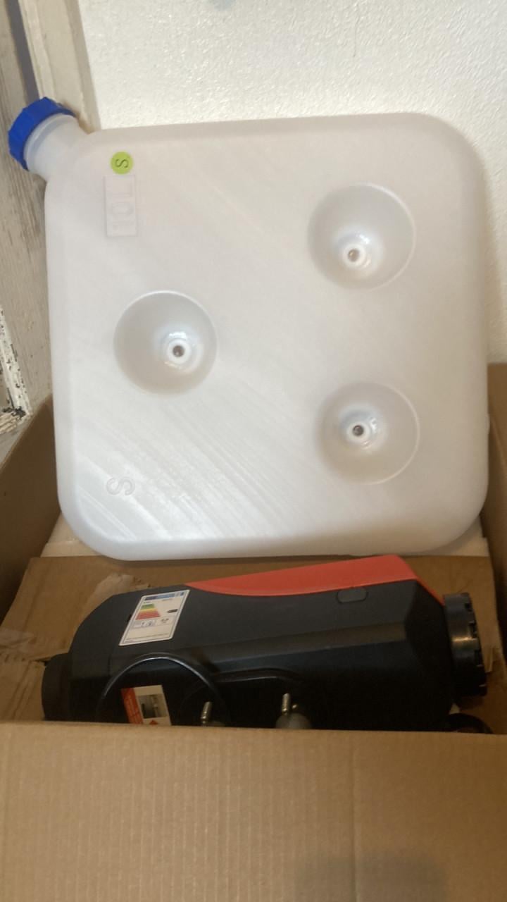 Standkachel.  2 kw.  Nieuw