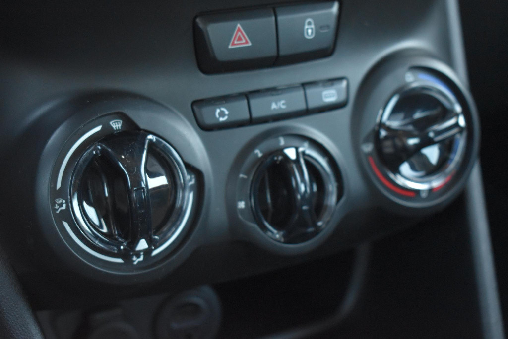 Peugeot 208 1.2 puretech active | airco | cruise control | apple carplay/an