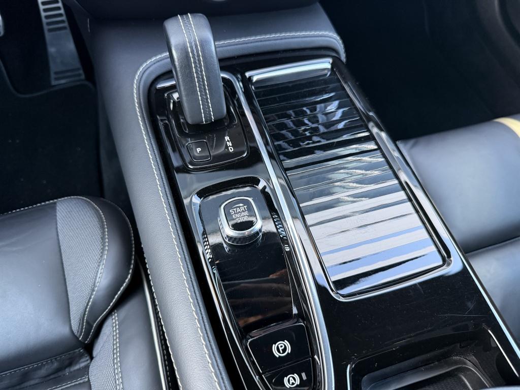 Volvo V60 t6 340pk recharge r-design| panodak| adap.cruise| trekhaak| 360c