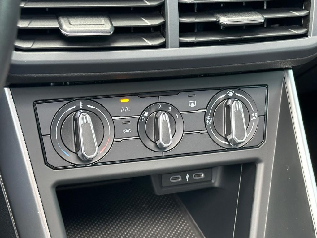 Volkswagen Polo 1.0 tsi 110pk dsg life | panoramadak | carplay | camera | r
