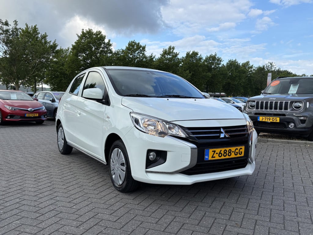 Mitsubishi Space Star 1.2 connect+ | apple carplay/android auto | aircondit