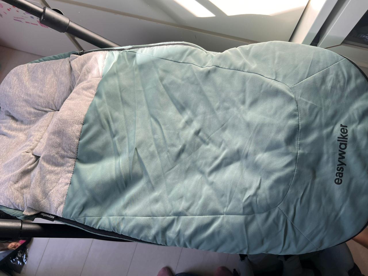 Easywalker Harvey2 Compleet - Coral Green incl regenhoezen. €175,-