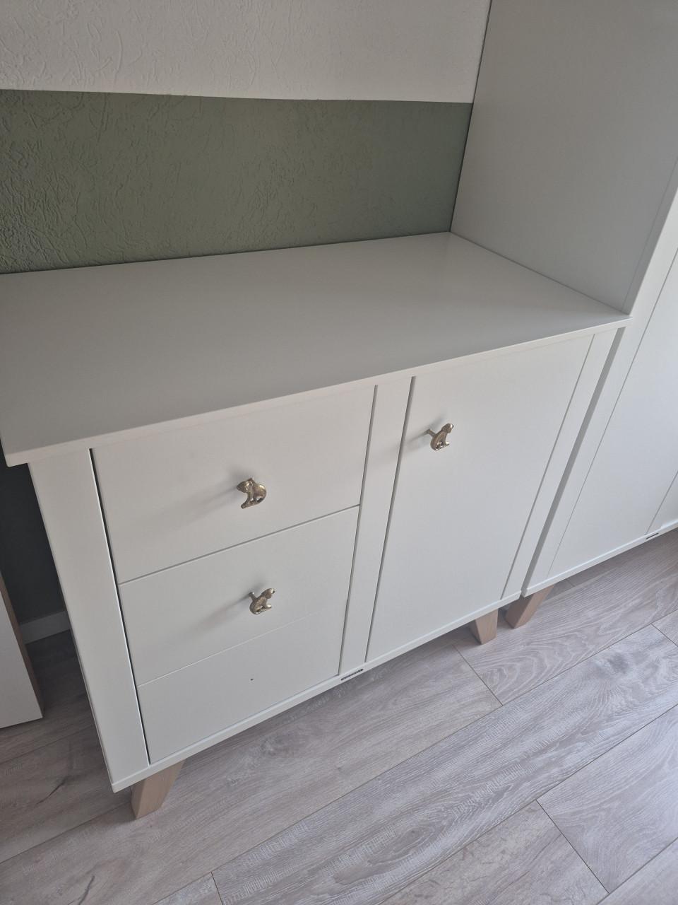 Complete Kidsmill Lars babykamer (commode, kast en ledikant)