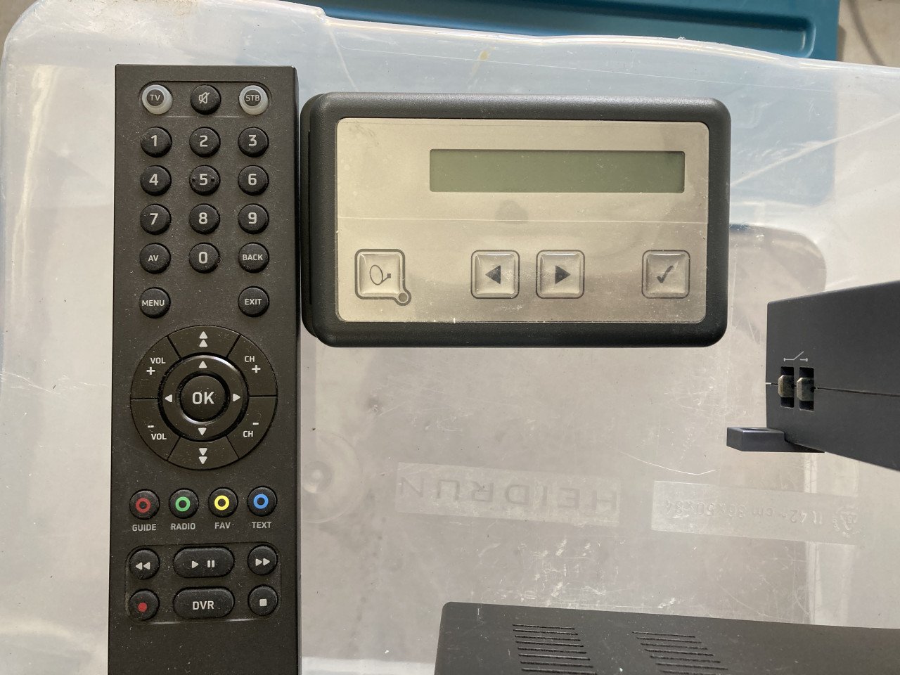 Tv-SCHOTEL vol automatisch ,voor camper of caravan.