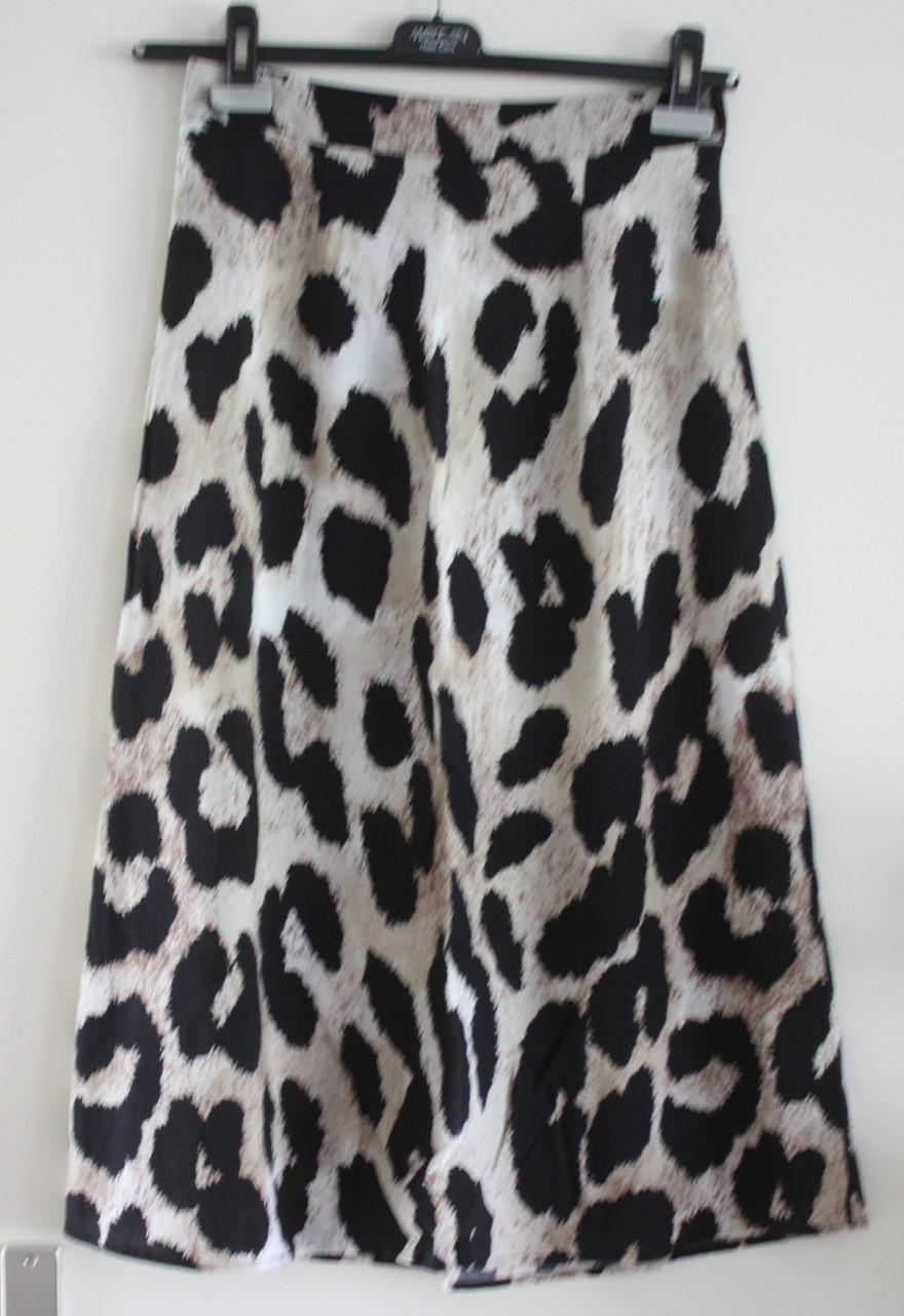 Lange rok zwart wit panterprint maat 36