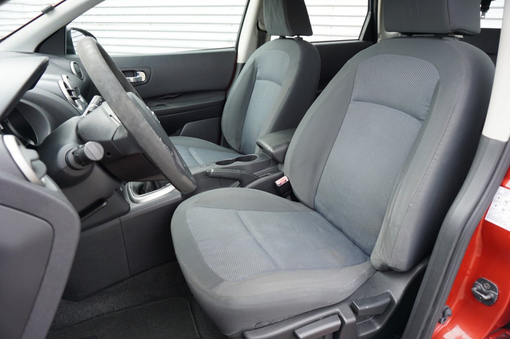 Nissan Qashqai 1.6 visia airco / elektr. ramen / trekhaak