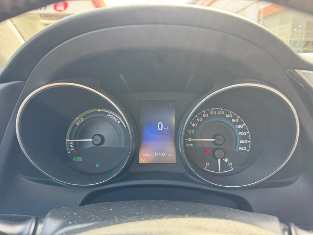 Toyota Auris touring sports 1.8 hybrid lease