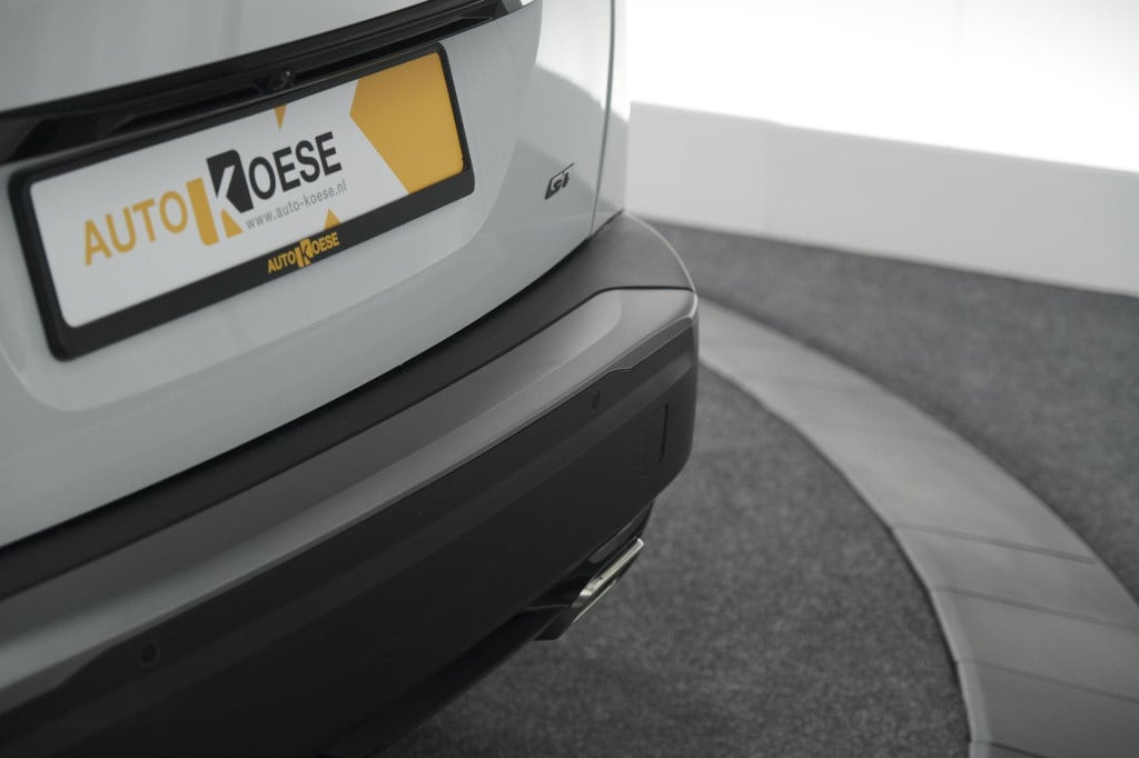 Peugeot 2008 puretech 130 eat8 gt | 360 camera | stoelmassage | adaptieve c