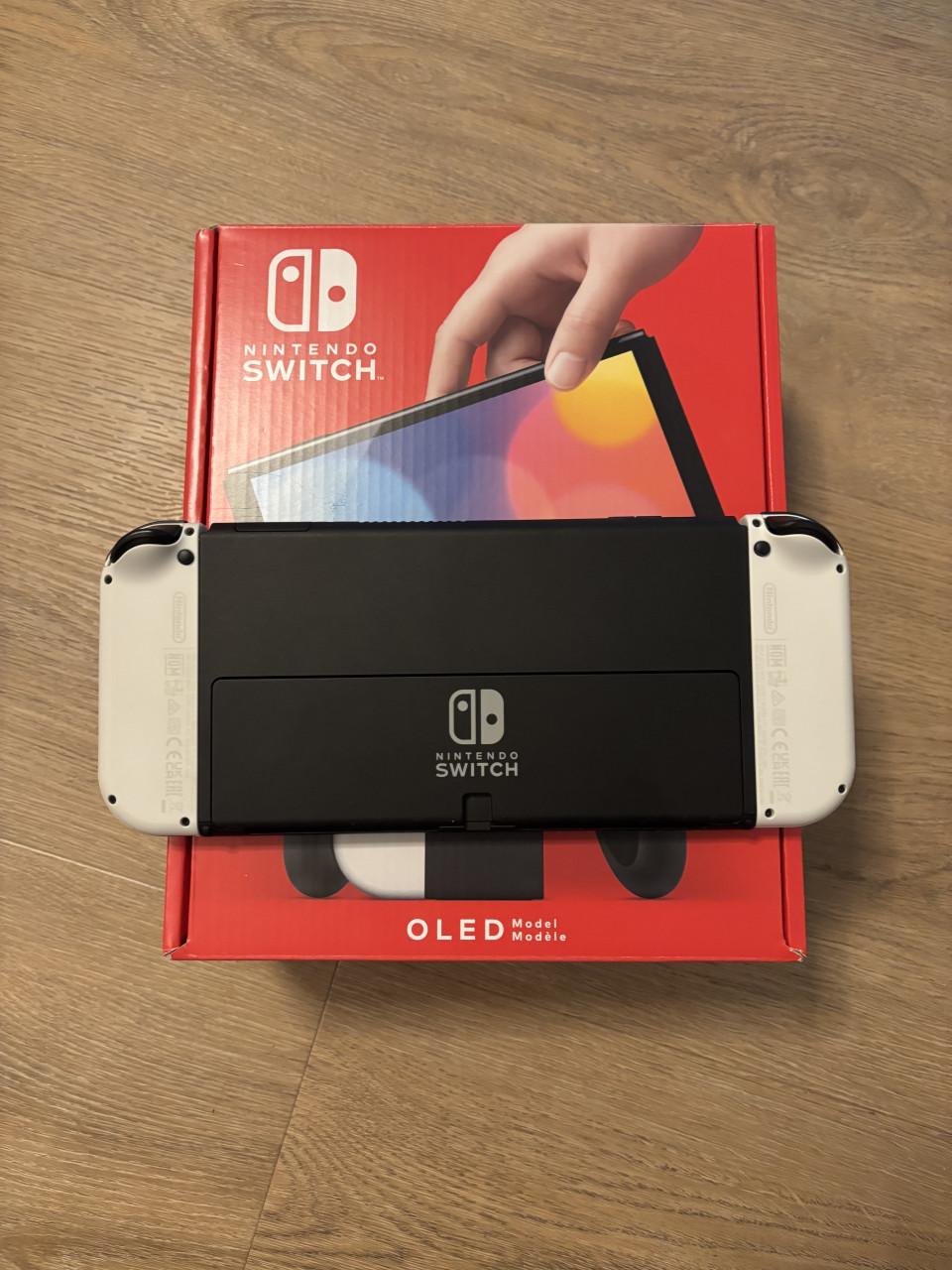 Nintendo Switch OLED Wit - Zo goed als nieuw