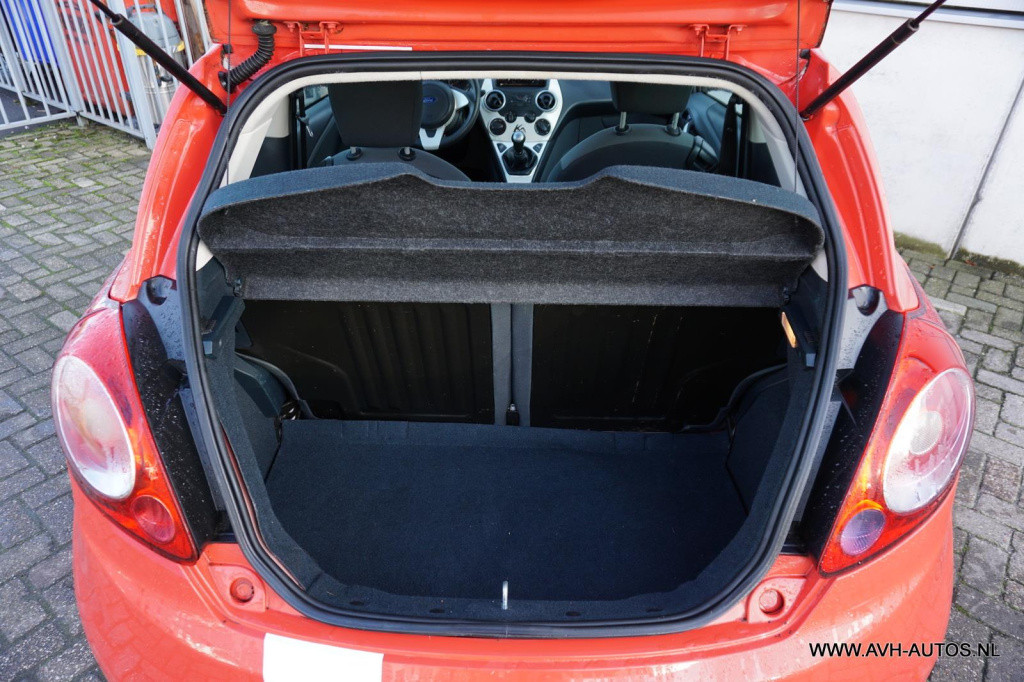 Ford KA 1.2 titanium