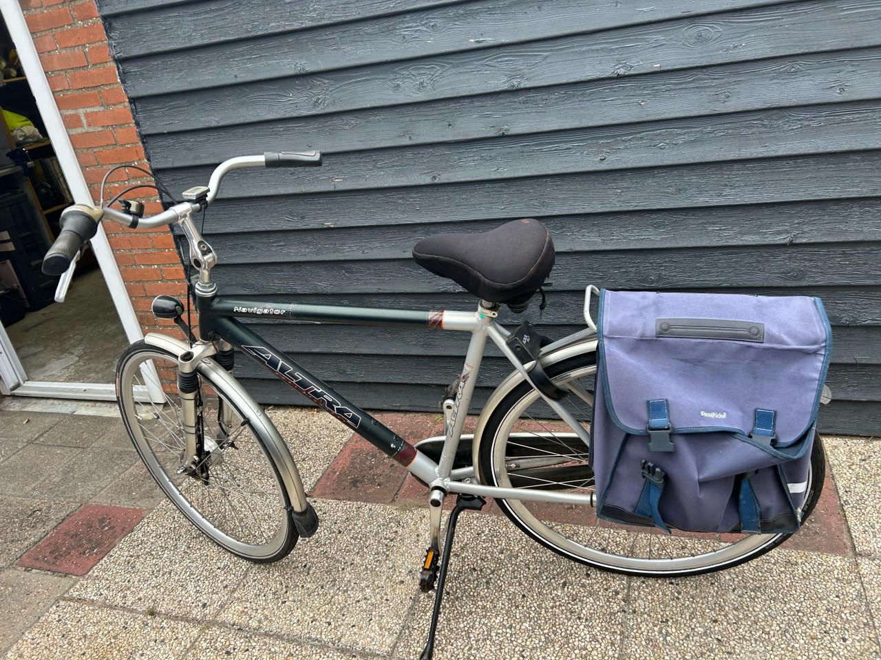 Goed onderhouden herenfiets (terugtraprem)