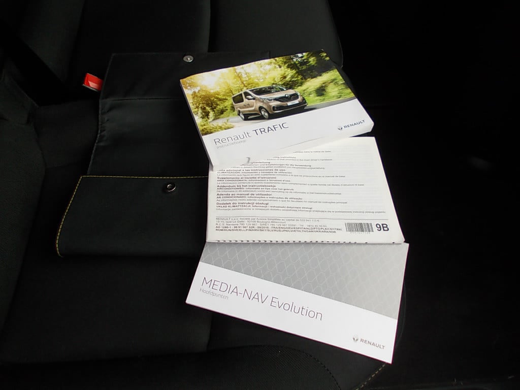 Renault Trafic 1.6 dci airco, navigatie, 3-zits, cr.control