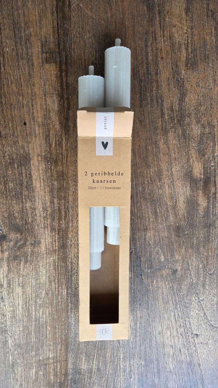 ♥️Set van 2 geribbelde kaarsen van Zusss.