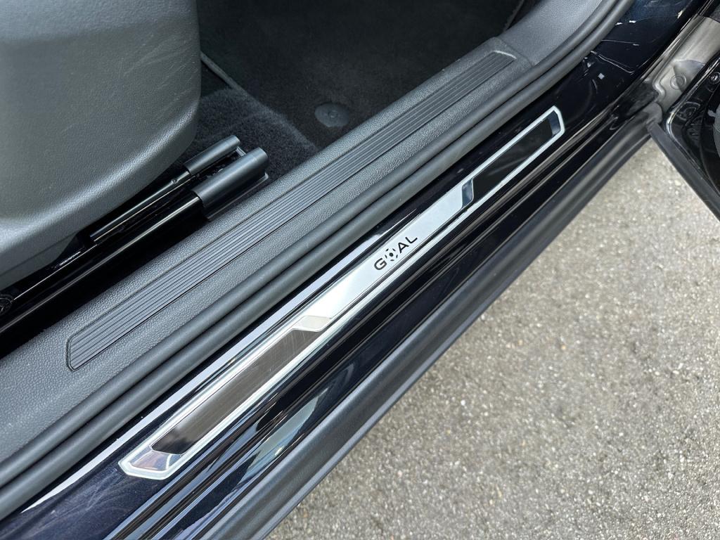 Volkswagen T-cross 1.0 tsi life | navi | climate | led | stoelverwarming | 