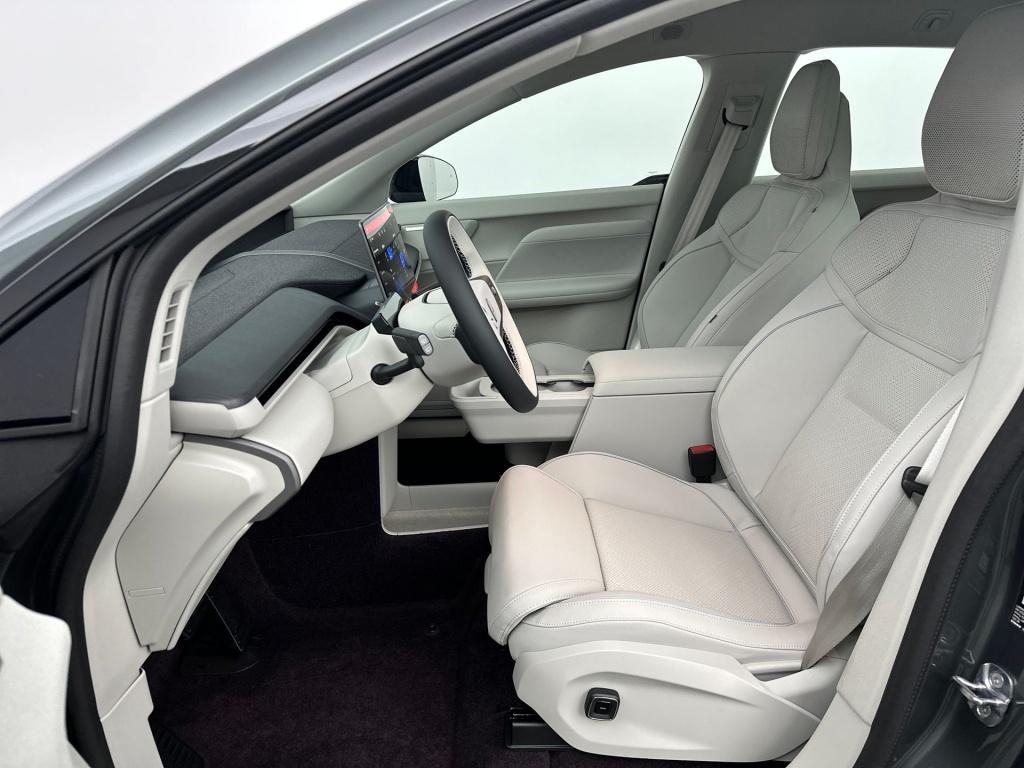 Volvo Ex60 p10 awd ultra | pilot assist | geventileerd nappa leder