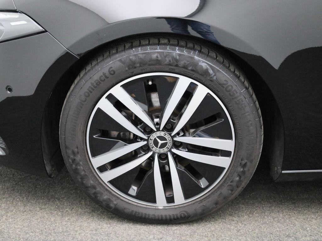 Mercedes-Benz A-Klasse 180 business solution luxury | automaat | apple carp