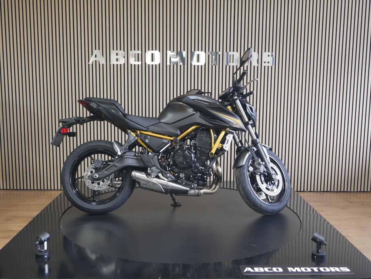 KAWASAKI Z650 S