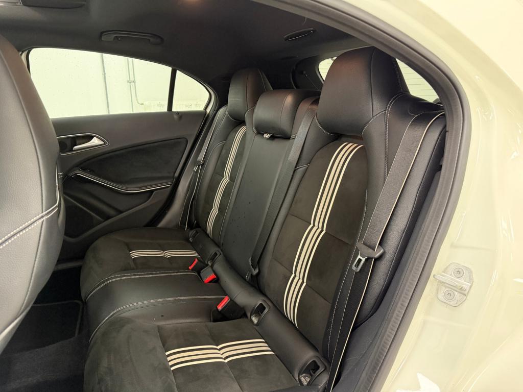 Mercedes-Benz A-Klasse 160 panoramadak | amg | edition
