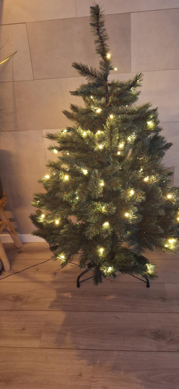 Kunst kerstboom 1m30 met ingebouwde ledlampjes