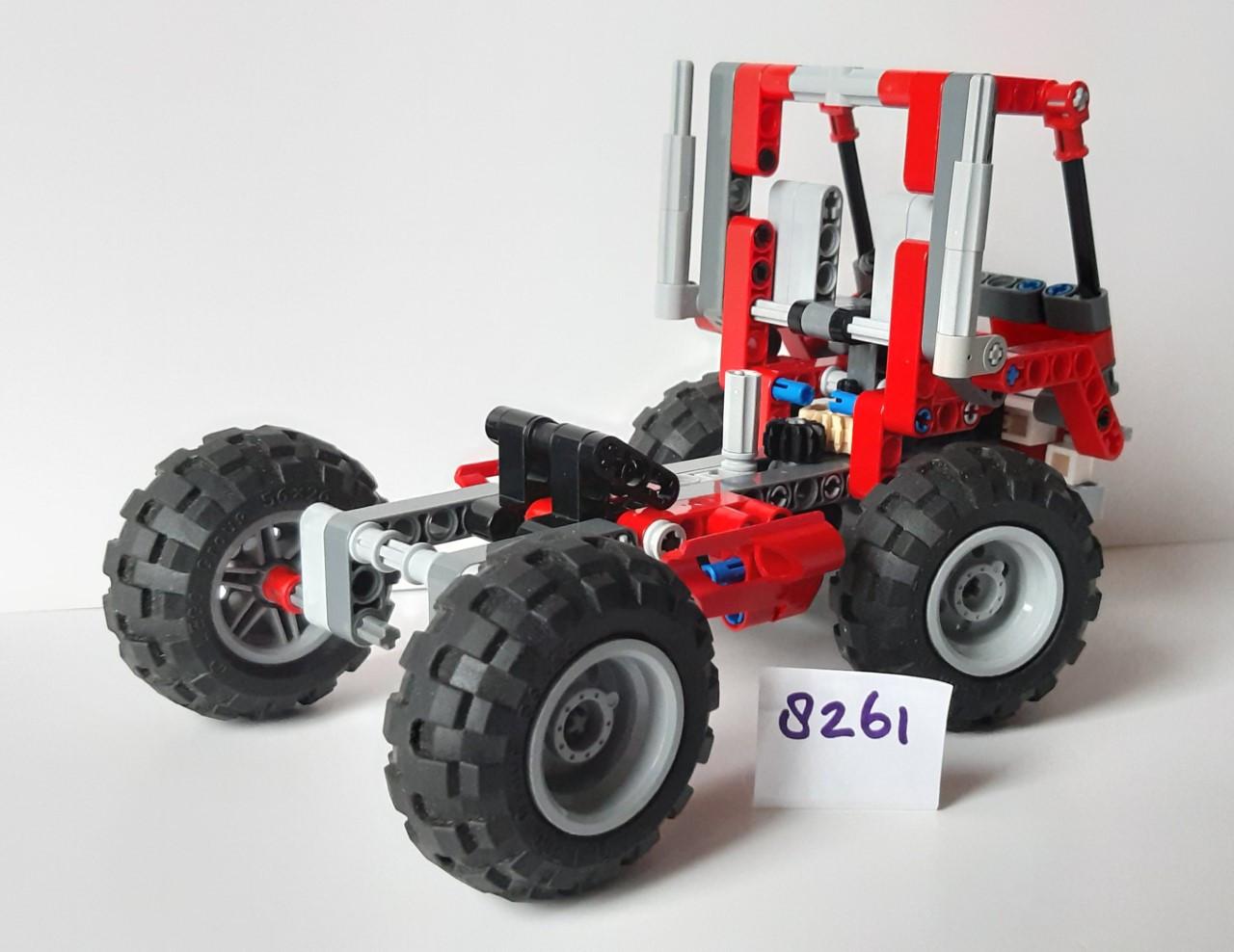 Lego Technic 8261: Rally Truck = Vrachtwagen-Truck