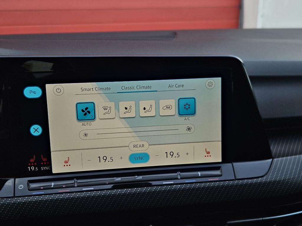 Volkswagen Golf variant 1.5 etsi r-line business | acc | elek. trekhaak