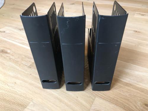 Drie tijdschriftenhouders Esselte