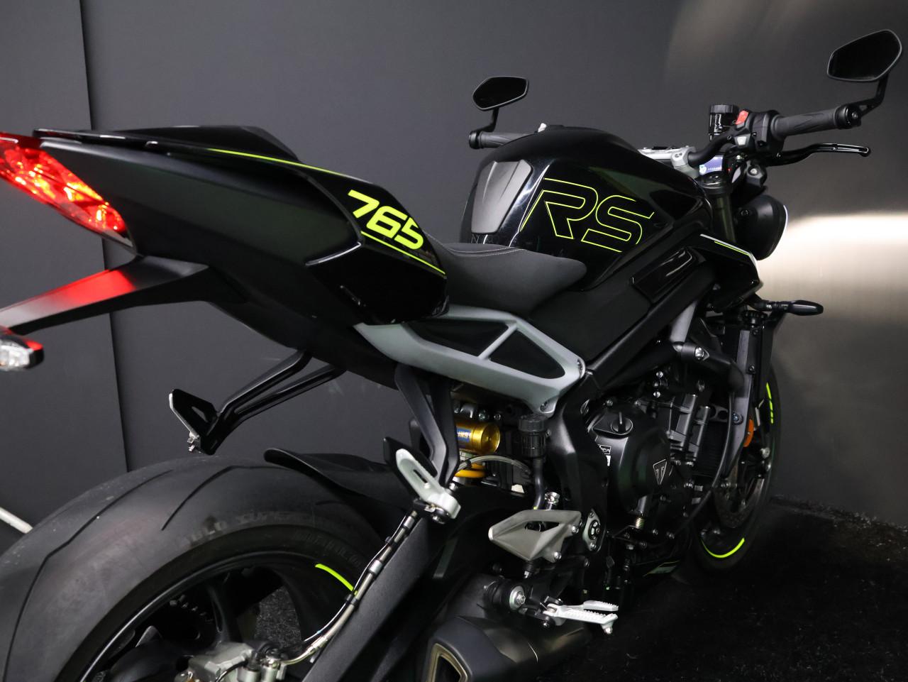 STREET TRIPLE RS | Phantom Black