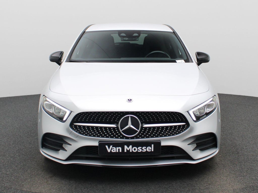Mercedes-Benz A-Klasse 180 business solution amg | automaat | half leder | 