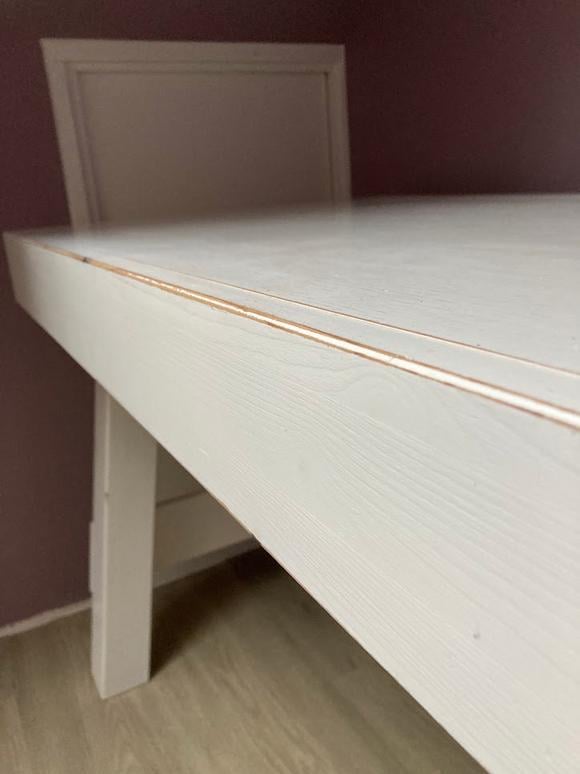 Wit bureau met zwart vlak (BePureHome Grooving bureau)