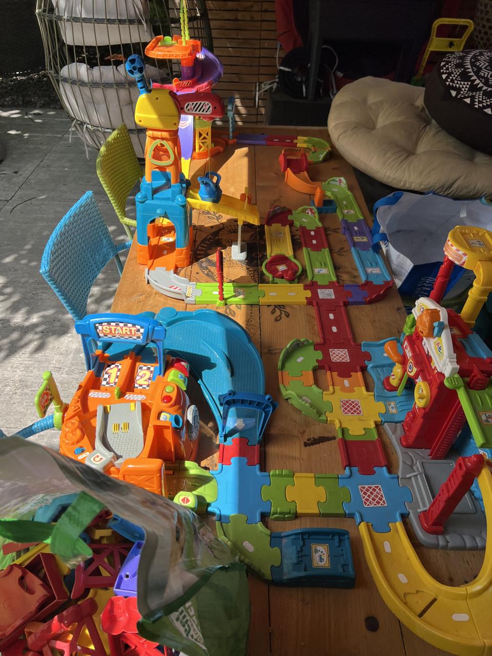 Grote sets Vtech!