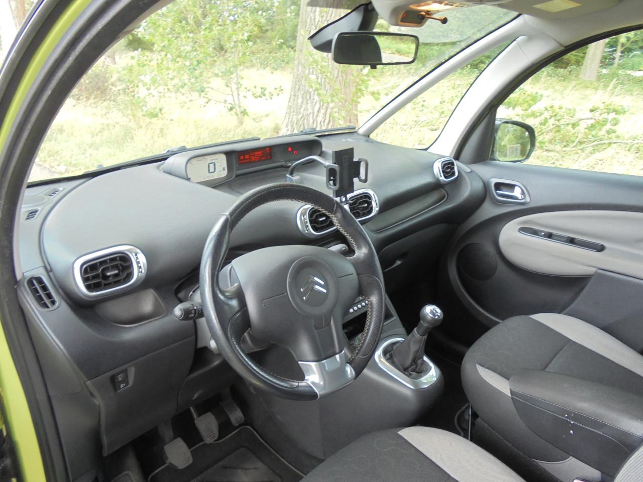 Citroen C3 Picasso 1.4 VTi apk nieuw bij aflevering, 167.591 Km € 2750