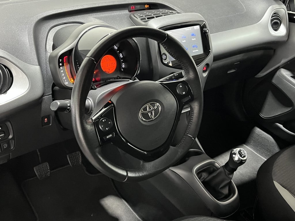 Toyota Aygo 1.0 vvt-i x-joy