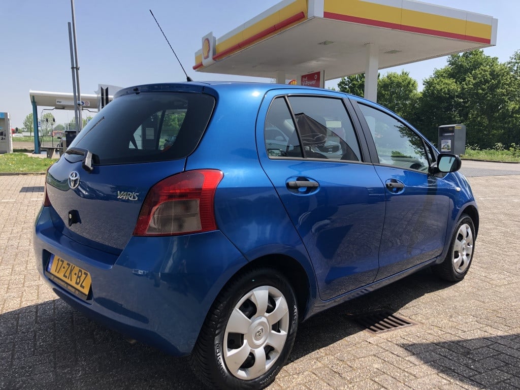 Toyota Yaris 1.3 vvti terra airco